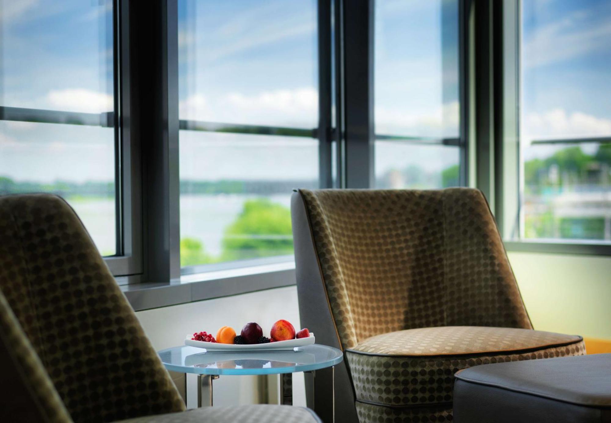 Deluxe Zimmer mit Kingsize-Bett – Zugang zum Club